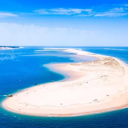 Sur Mer Sleeps 4 Villa *
